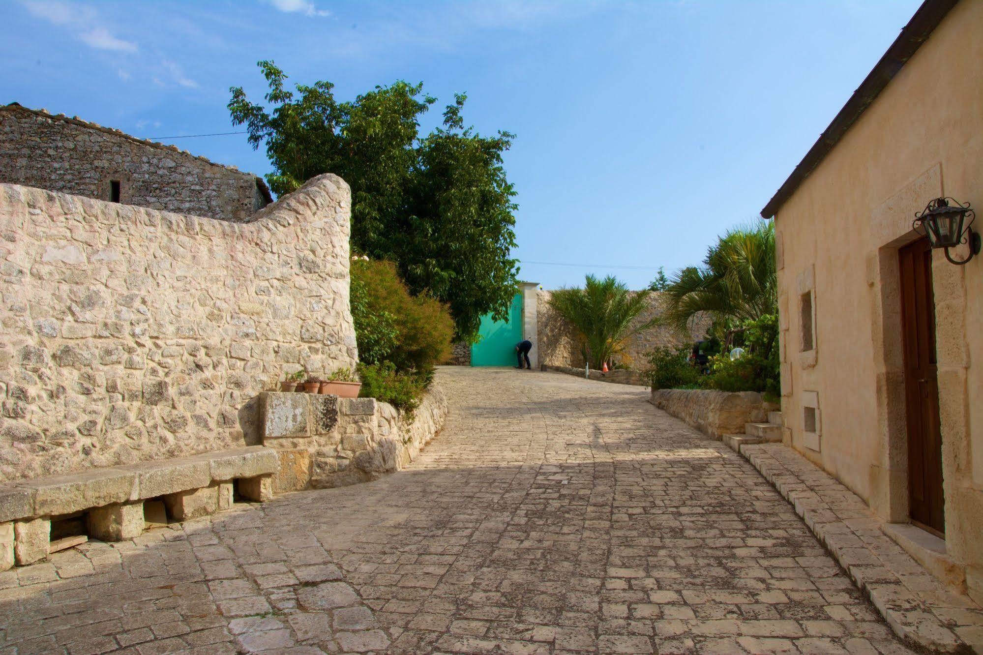 Relais Cimillà B&B Ragusa Exterior foto