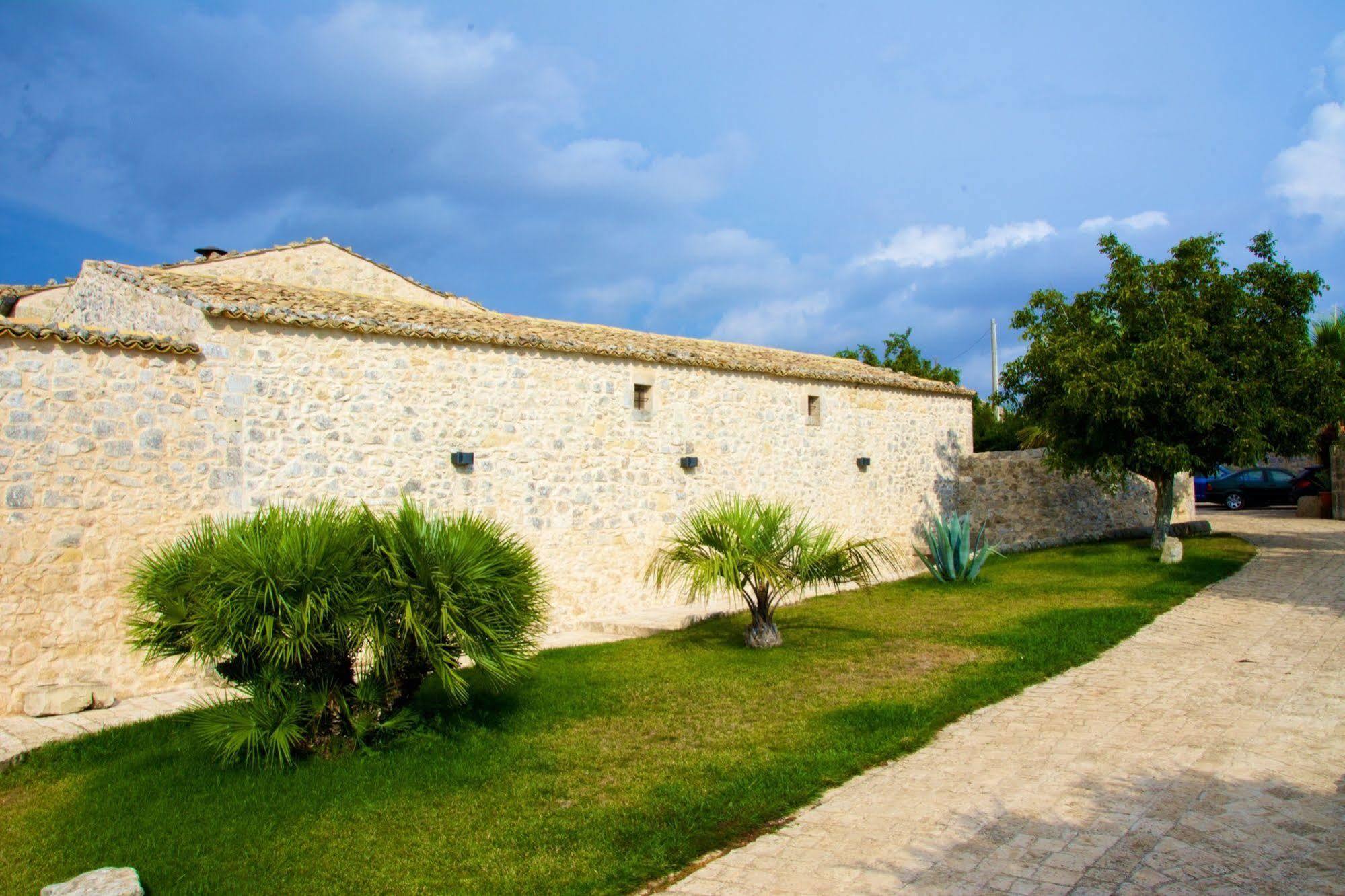 Relais Cimillà B&B Ragusa Exterior foto